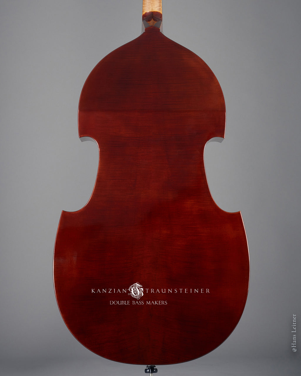 Back of Kanzian & Traunsteiner Viennese Model with red varnish made in 2016 double bass