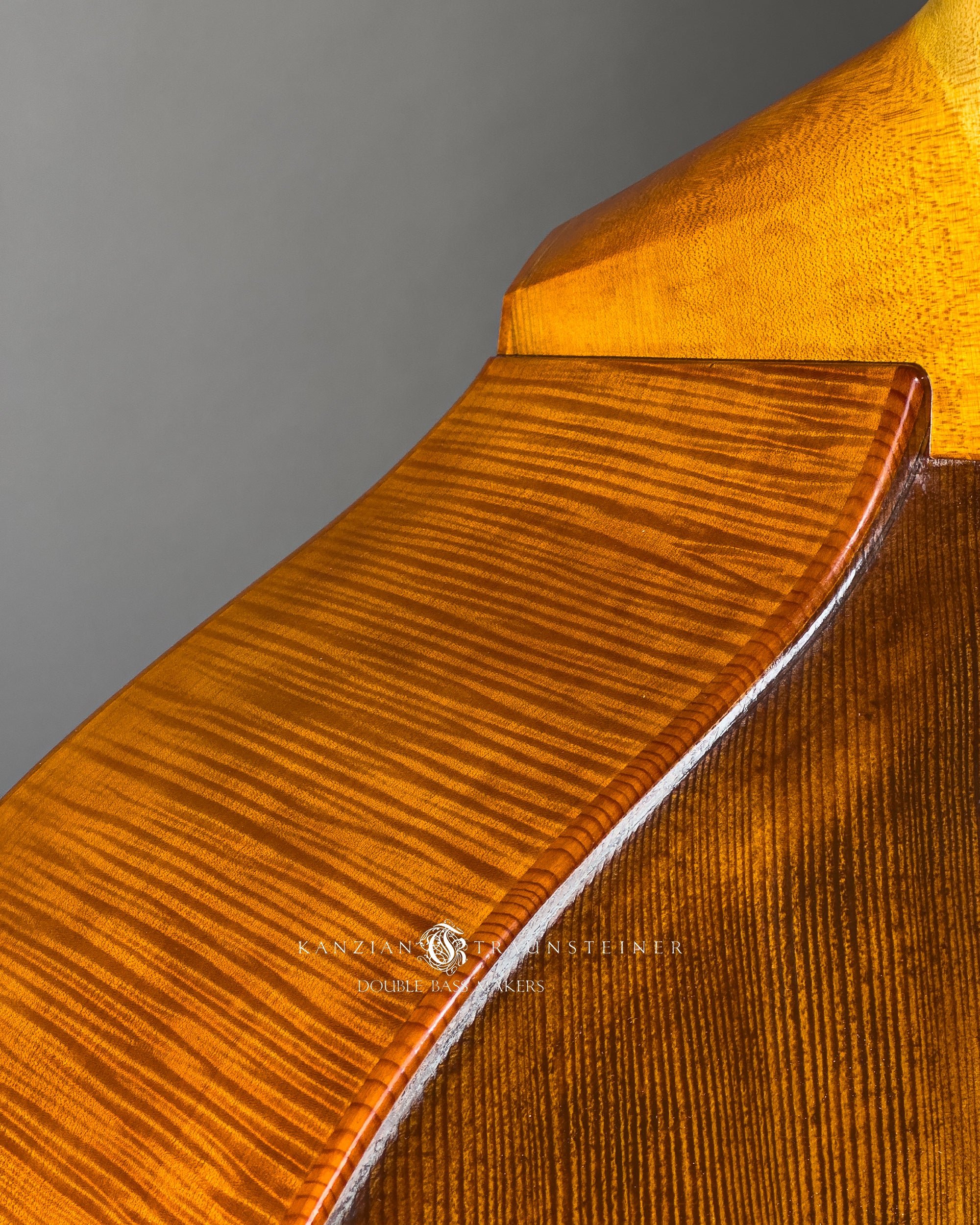 2025 K&T Blond Viennese with extension right shoulder wood