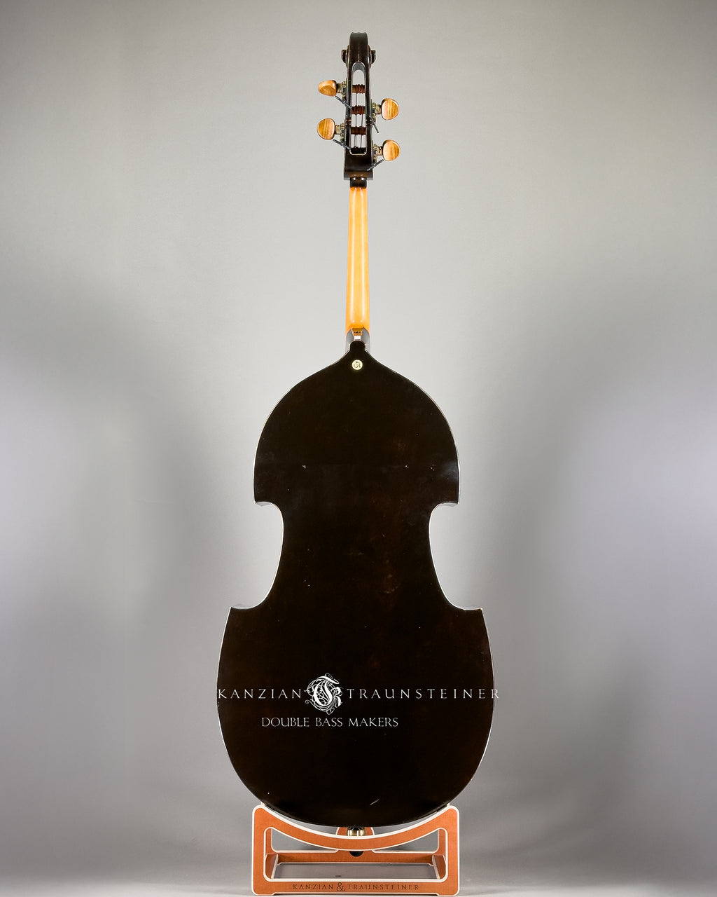 No. 26 K&T Viennese - removable neck back