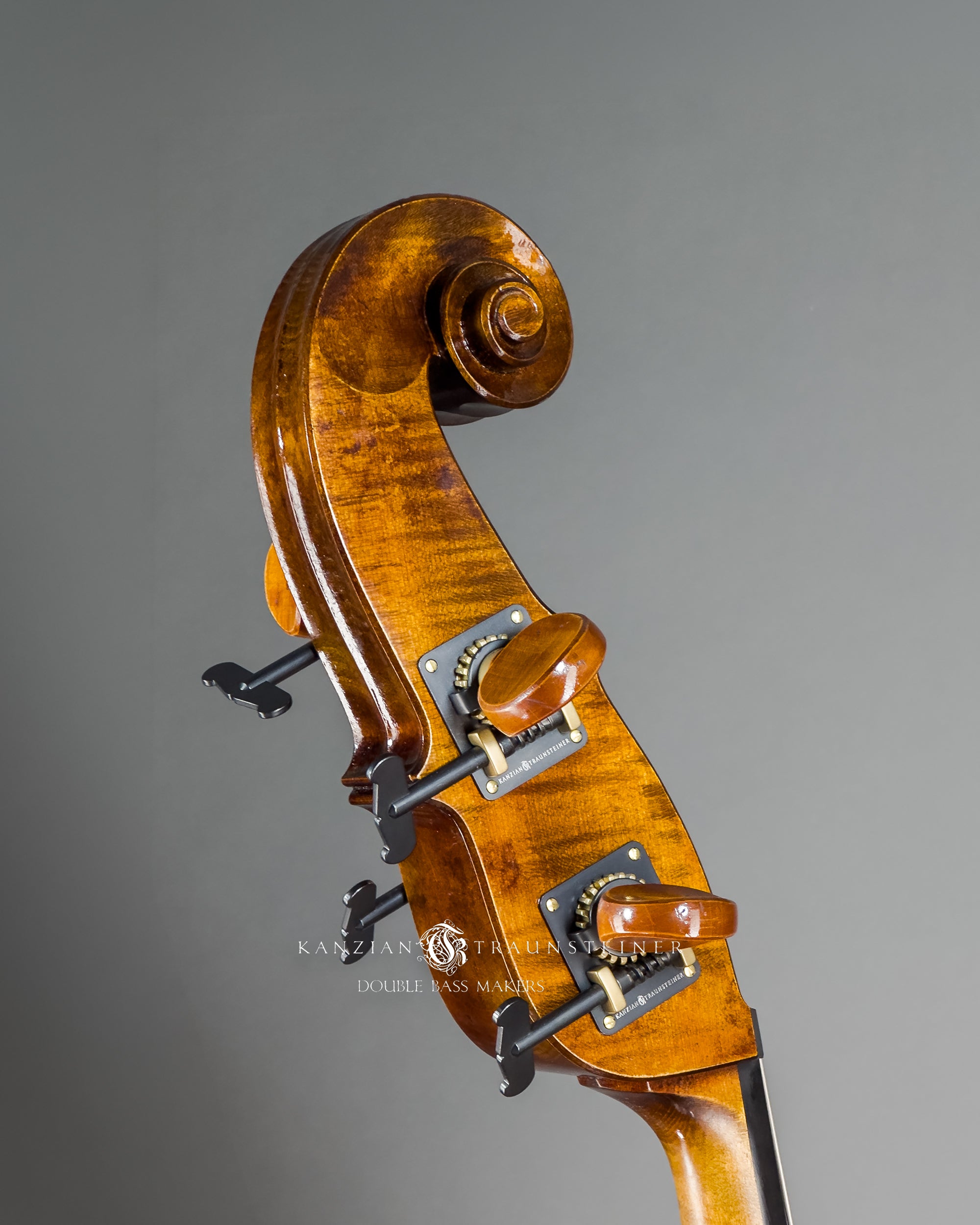 Kanzian & Traunsteiner double bass with antique finish made in 2026 Scroll oblique view