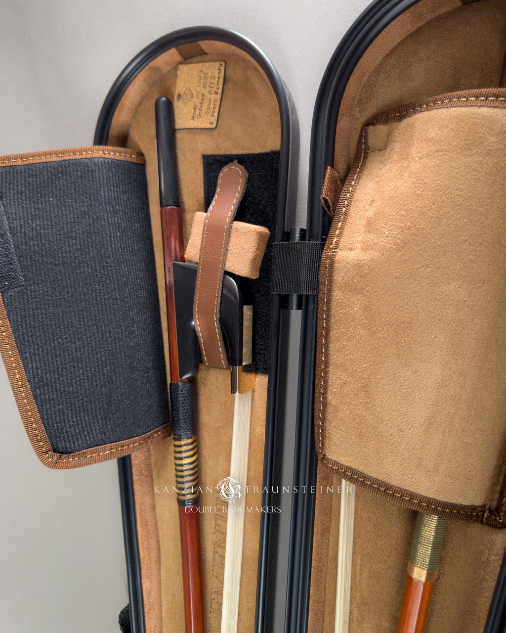 iterior close up view of Bogaro e Clemente carbon fibre double bass bow case