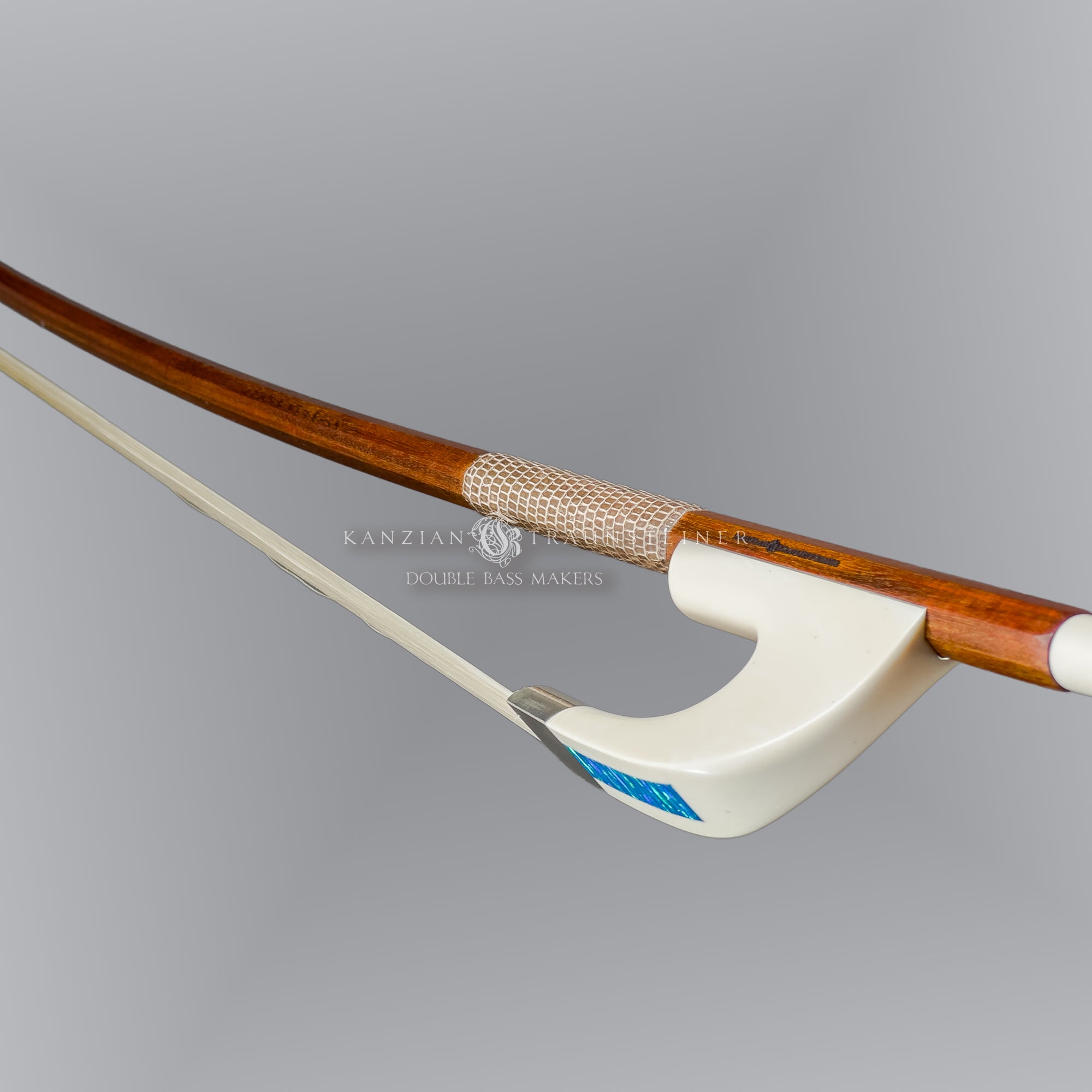 Frog and mother of pearl photo of Kanzian & Traunsteiner double bass bow with octagonal stick 