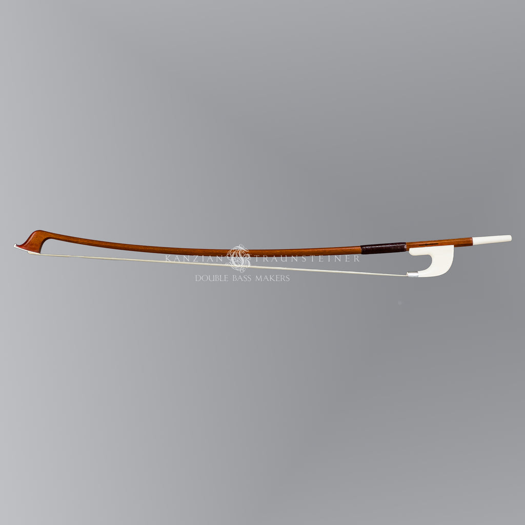 Kanzian & Traunsteiner bow, 2 stars with white frog. Full length image