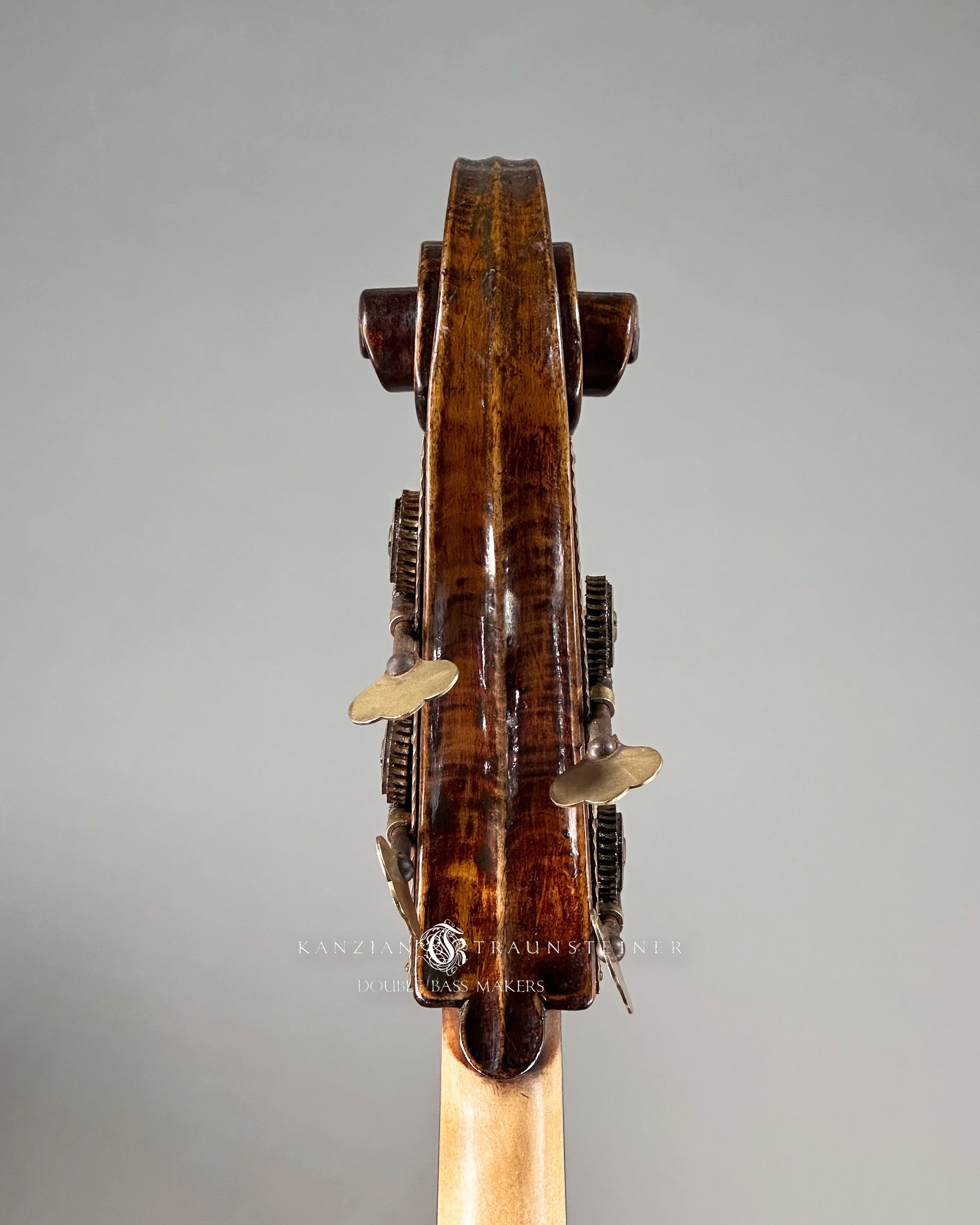 German Double bass 1940 - Scroll