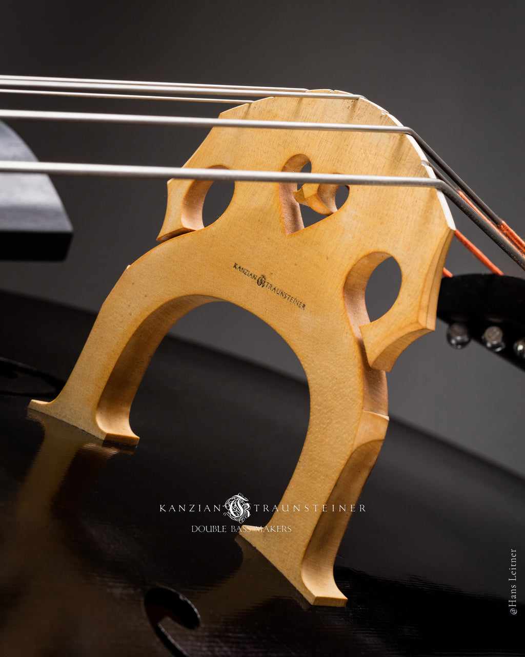 2017 Kanzian & Traunsteiner Black Viennese Model detail of bridge and stamp