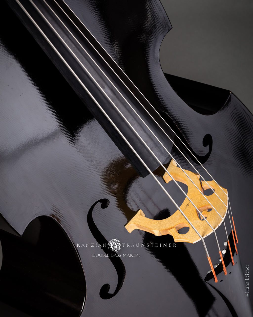 2017 Kanzian & Traunsteiner Black Viennese Model details of front and varnish